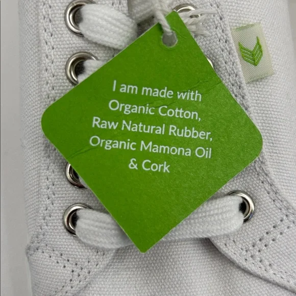 Cariuma White Canvas Low-Top Sneakers, Eco Friendly Shoes Size Women 10, Men 8.5 - Picture 7 of 7